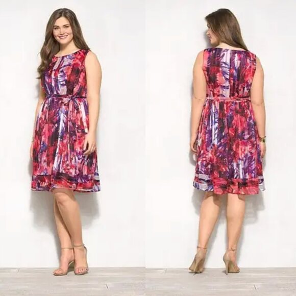 Carmen Marc Valvo Dresses & Skirts - Luxe by Carmen Marc Valvo Red Plus Size Floral Abstract Dress, Size 22W